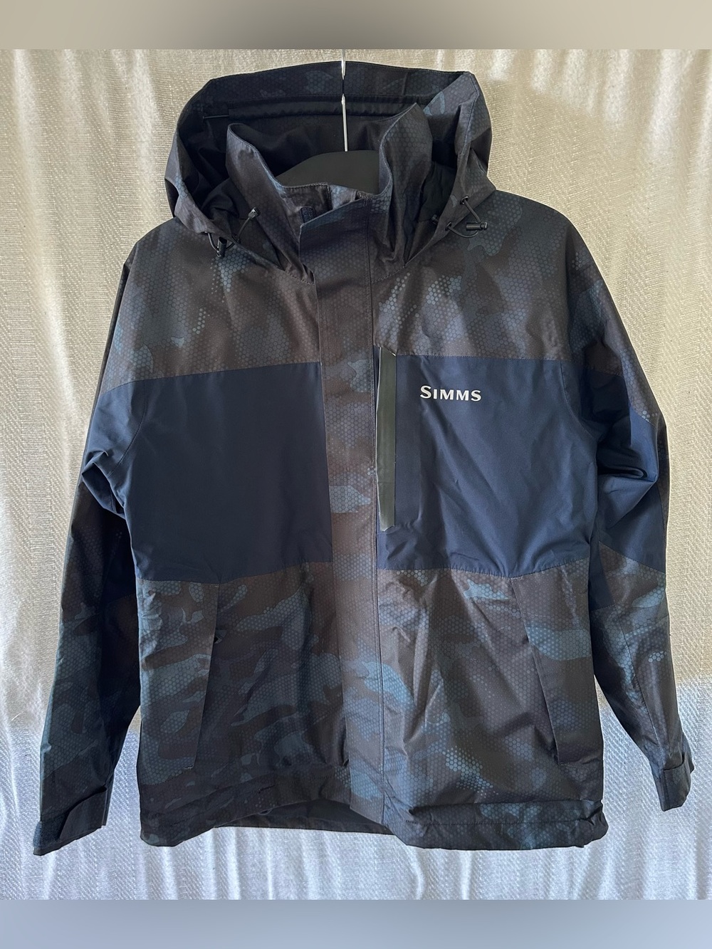 Simms women’s Challenger Hooded Jacket size Medium